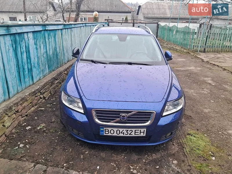 Volvo V50