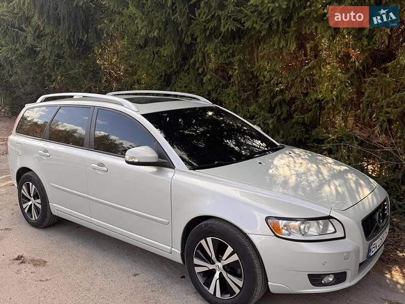 Volvo V50 2011