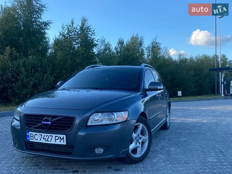 Volvo V50