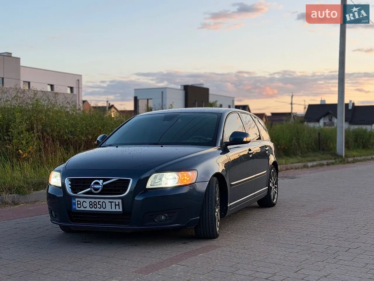 2011 Volvo V50 - фото 1