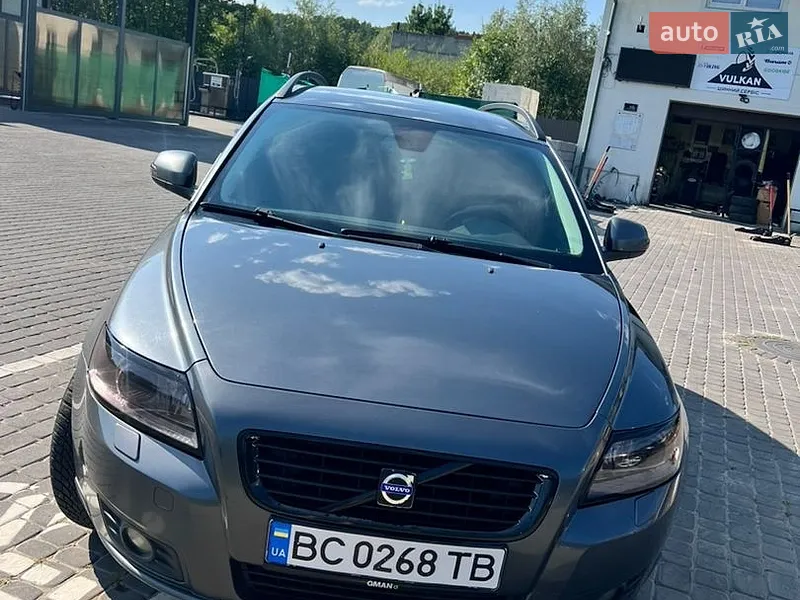 Volvo V50