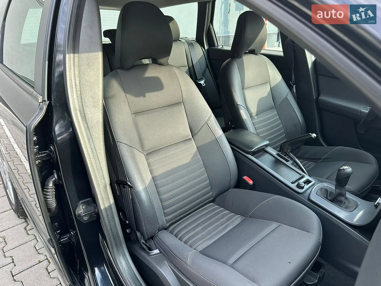 2010 Volvo V50 - мініатюра 2