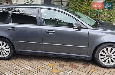 Volvo V50  2005