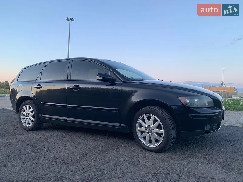 Volvo V50