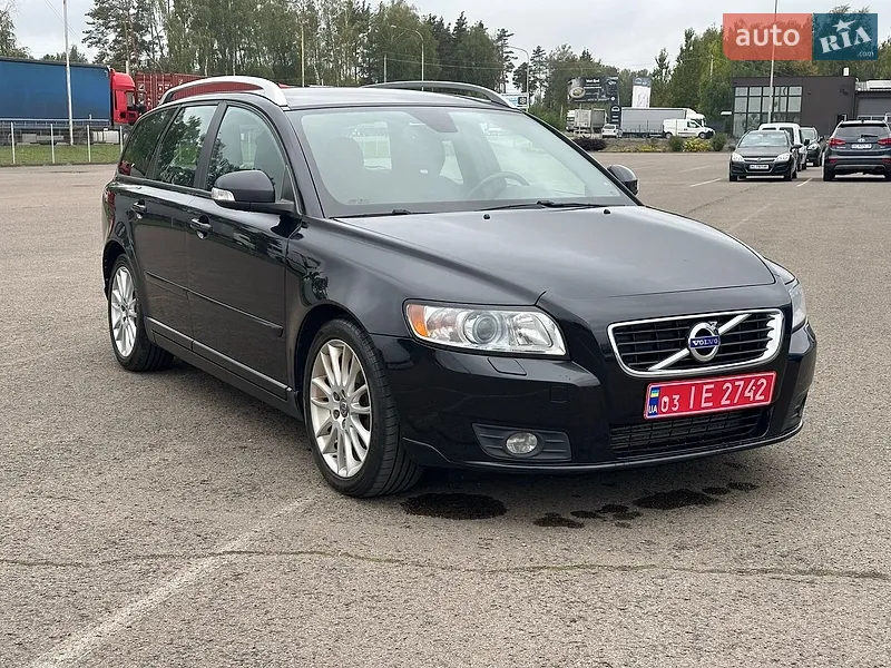Volvo V50 2011