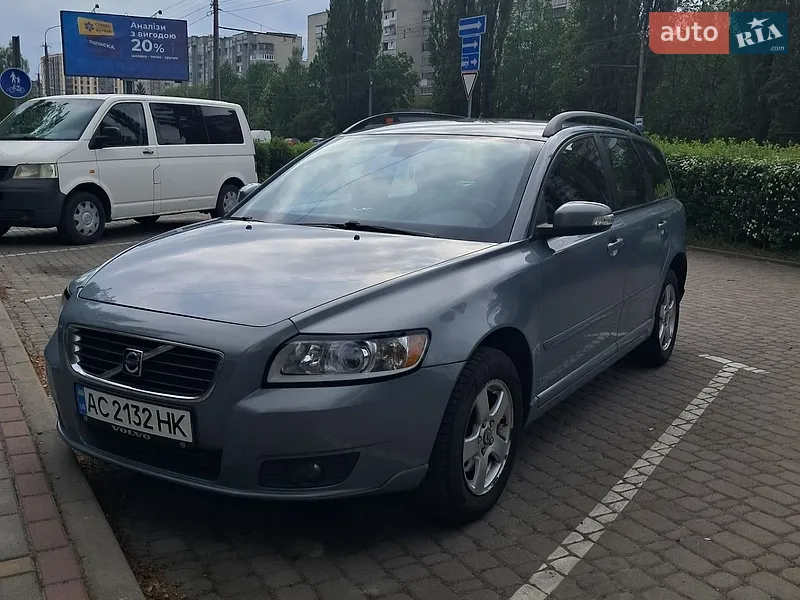 Volvo V50
