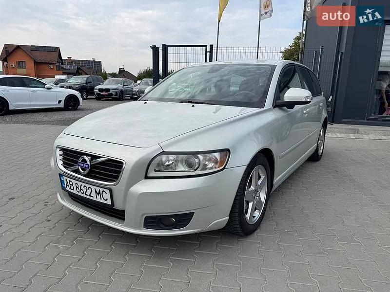Volvo V50 2011