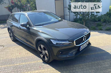 Volvo V60 Cross Country 2020