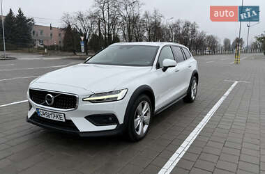 Volvo V60 Cross Country 2020