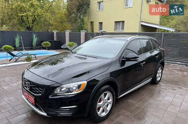 Volvo V60 Cross Country  2015