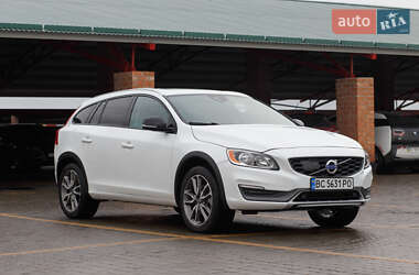 Volvo V60 Cross Country  2016