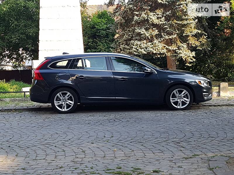 Универсал Volvo V60