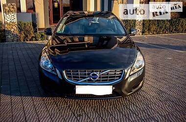 Volvo V60  2011