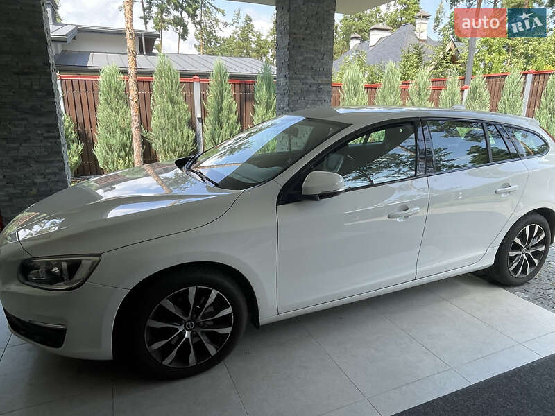 Универсал Volvo V60