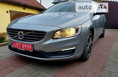 Volvo V60  2015