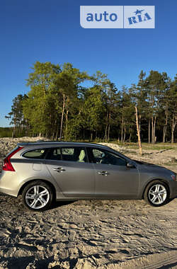 Volvo V60  2014