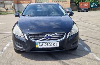 Volvo V60  2012
