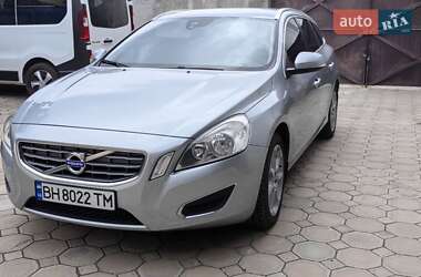 Volvo V60  2012