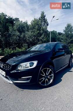 Volvo V60  2015