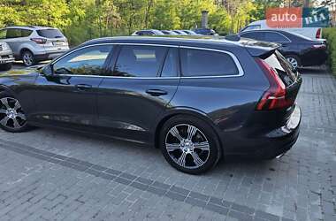 Volvo V60  2019