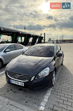 Volvo V60  2011