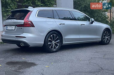 Volvo V60  2020