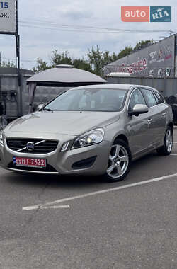 Volvo V60  2012