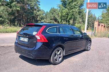 Volvo V60 2015