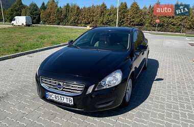 Volvo V60  2011