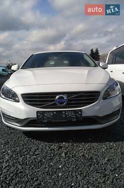Volvo V60  2014