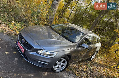 Volvo V60 2016
