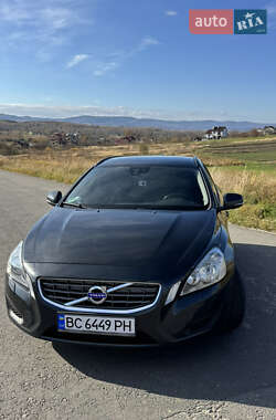 Volvo V60  2011