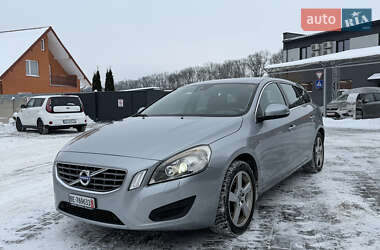 Volvo V60  2013