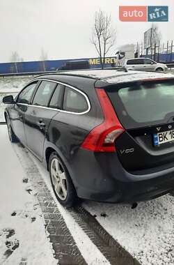 Volvo V60 2010