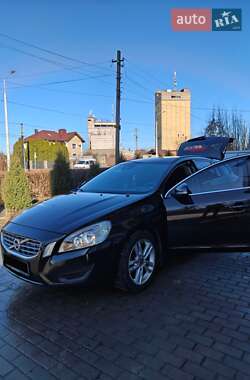 Volvo V60 2012