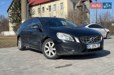 Volvo V60  2012