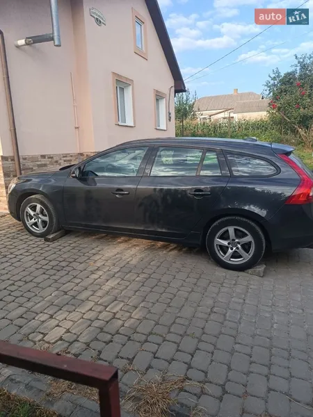 Volvo V60 2016