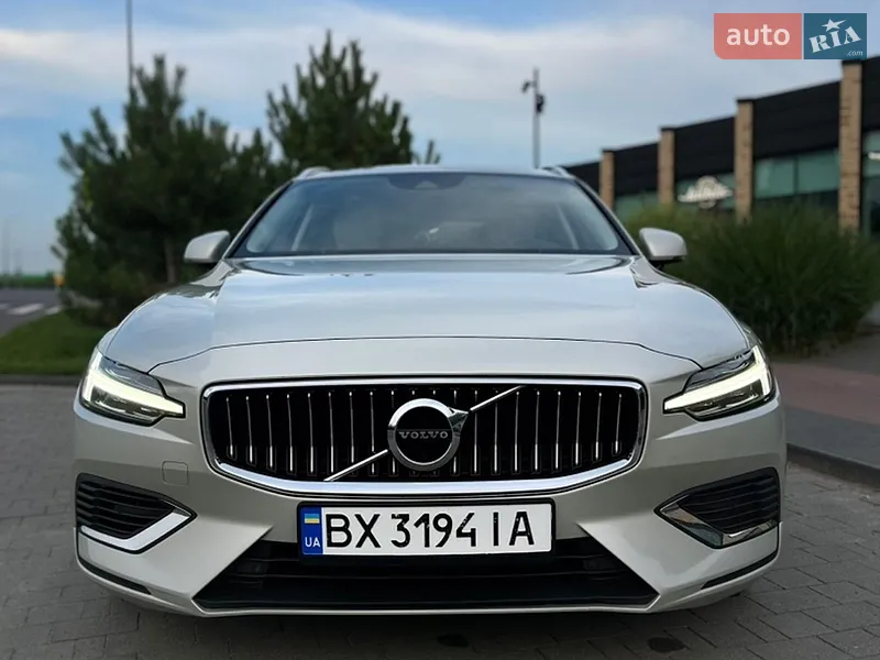 Volvo V60 2020
