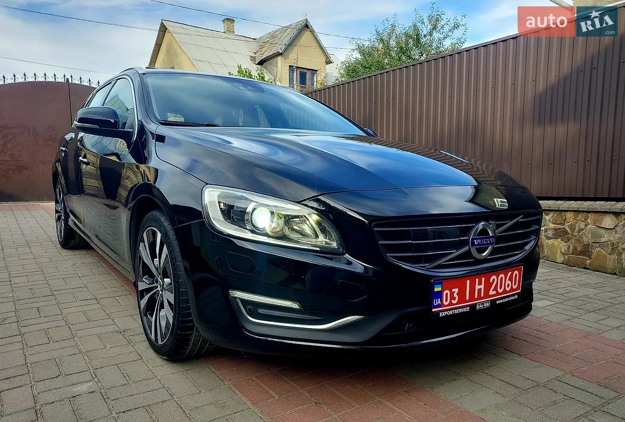 2017 Volvo V60 - фото 1