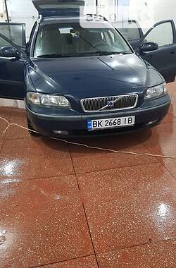 Volvo V70  2002