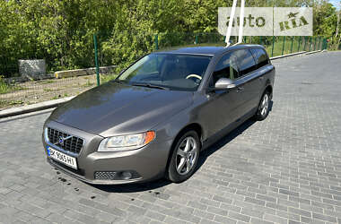 Volvo V70  2009