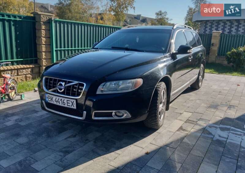 Volvo V70 2009 года в Ровно