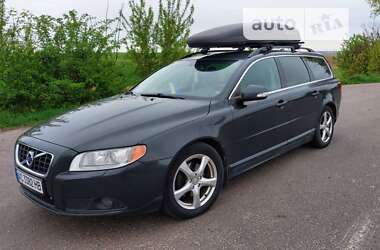 Volvo V70  2010