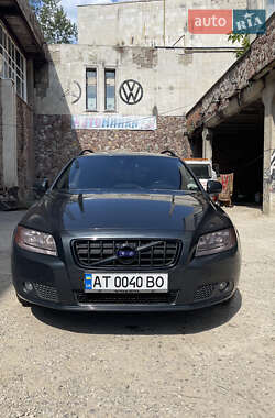 Volvo V70  2013