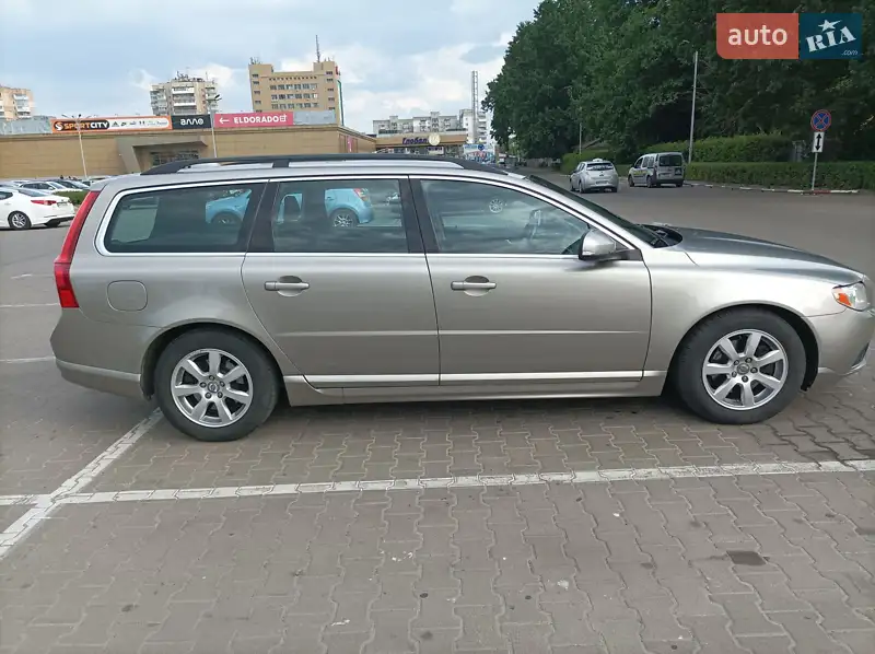 Volvo V70 2011