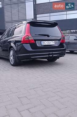 Volvo V70  2011