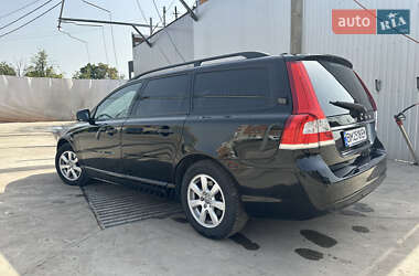 Volvo V70  2013