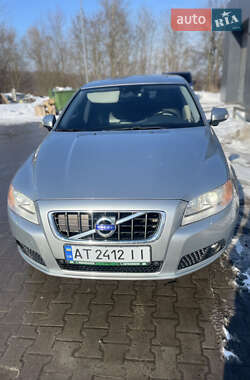 Volvo V70 2010