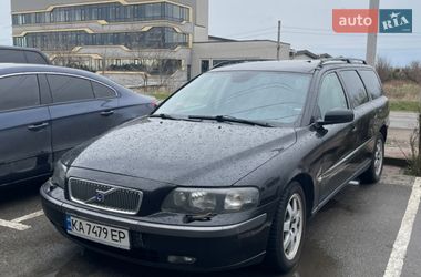 Volvo V70  2004
