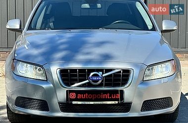 Volvo V70  2011